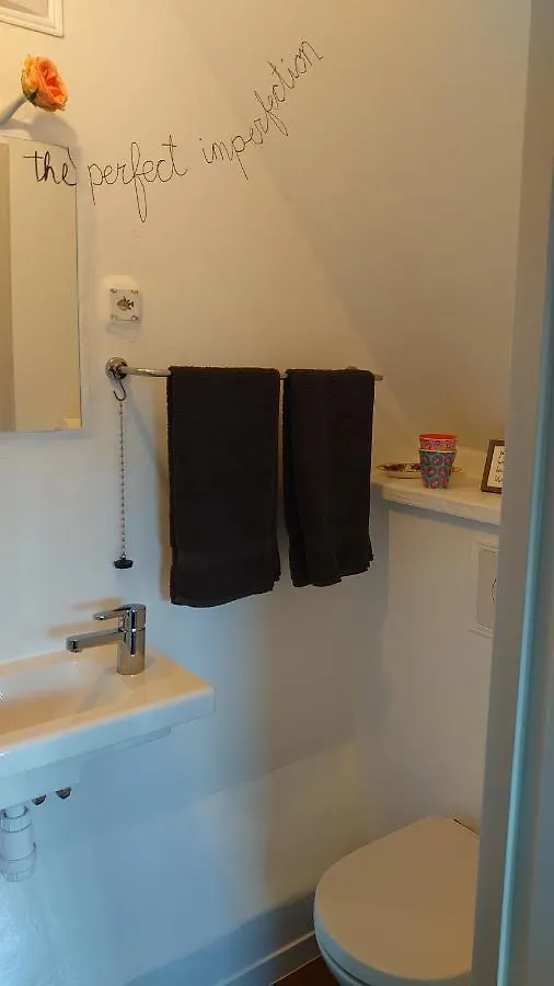 B En B Sluisje 1818 Bed & Breakfast Utrecht Netherlands